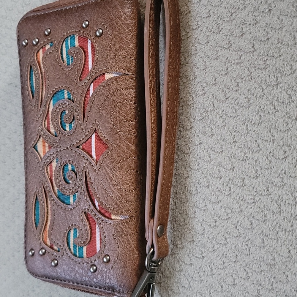Wristlet